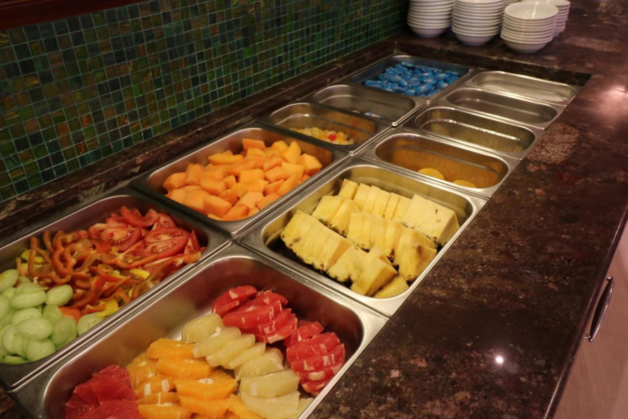 Majestic Beach Hotel & Wellness 비비오네 외부 사진