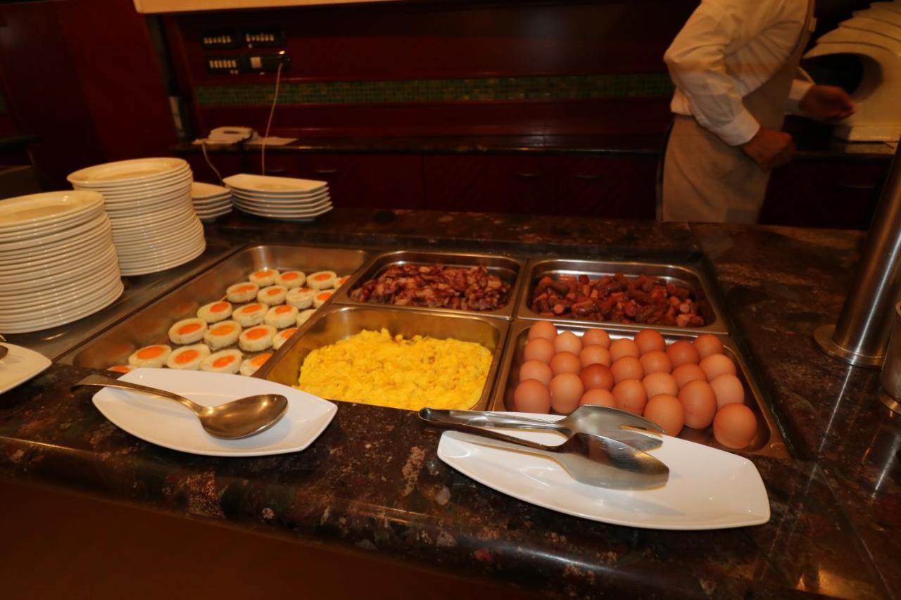 Majestic Beach Hotel & Wellness 비비오네 외부 사진
